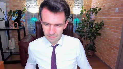 Steve online show from 03-11-25, 04:40