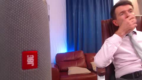 Steve online show from 09-18-25, 01:02