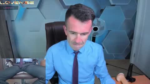 Snapshot of hard_and_juici chatting on 06-23-26, 12:58 Steve online show from 06-23-26, 12:58