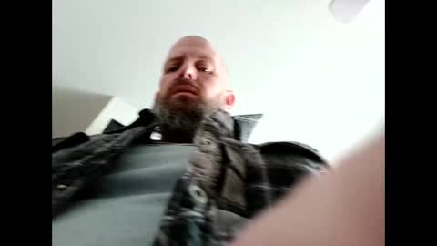 Snapshot of hard_insomnia chatting on 02-14-25, 05:25 HornyHubby online show from 02-14-25, 05:25
