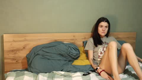 Emily and David online show from 12-04-24, 06:33