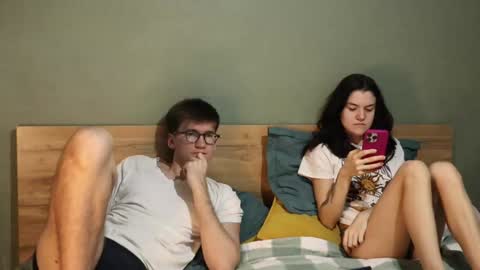 Emily and David online show from 01-09-25, 05:23