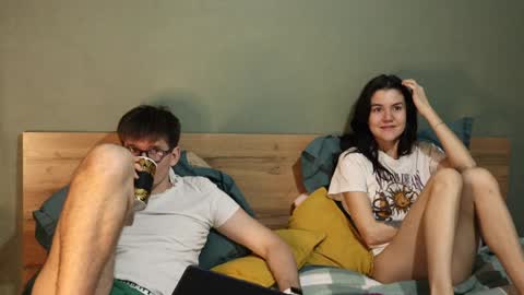 Emily and David online show from 01-20-25, 04:43
