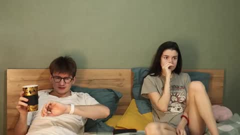 Emily and David online show from 02-09-25, 05:08