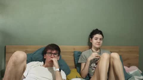 Emily and David online show from 03-01-25, 04:58