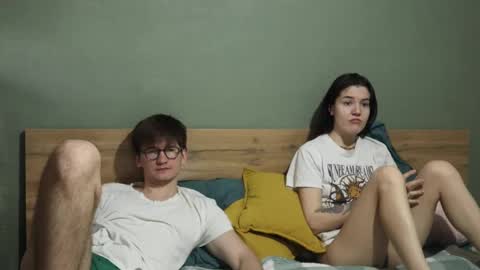 Emily and David online show from 03-03-25, 04:47