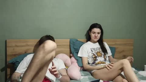 Emily and David online show from 03-09-25, 05:00