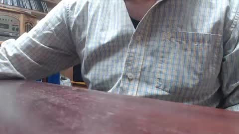 Snapshot of hardbuns chatting on 01-30-25, 05:06 Brad online show from 01-30-25, 05:06