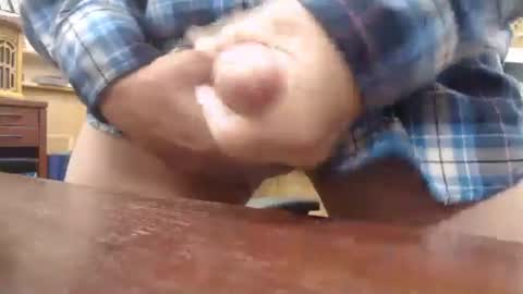 Snapshot of hardbuns chatting on 02-06-25, 02:48 Brad online show from 02-06-25, 02:48