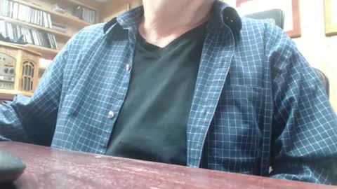 Snapshot of hardbuns chatting on 02-08-25, 10:51 Brad online show from 02-08-25, 10:51