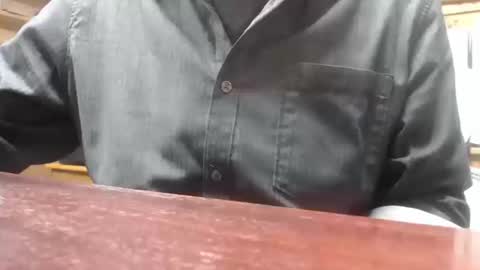 Snapshot of hardbuns chatting on 10-13-25, 03:34 Brad online show from 10-13-25, 03:34