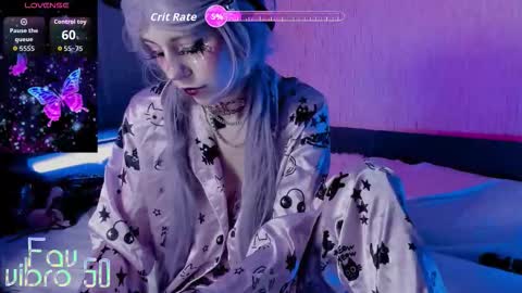 Snapshot of hardcore_hentai chatting on 10-17-25, 10:56 Mia online show from 10-17-25, 10:56