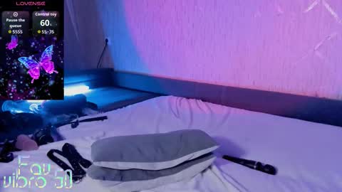 Snapshot of hardcore_hentai chatting on 11-11-25, 10:10 Mia online show from 11-11-25, 10:10