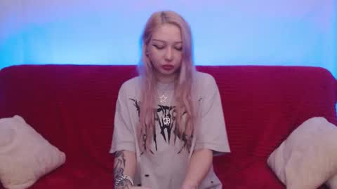 Emily online show from 11-05-25, 10:43