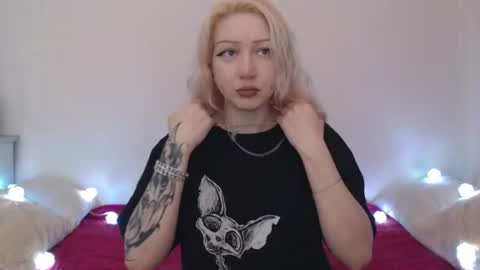Emily online show from 07-05-26, 07:54
