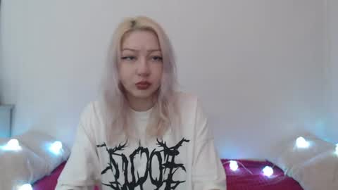 Emily online show from 07-18-26, 09:07