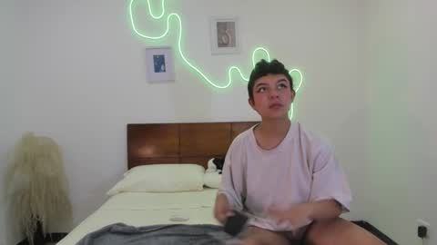 kade and demi independent models online show from 02-11-26, 11:32