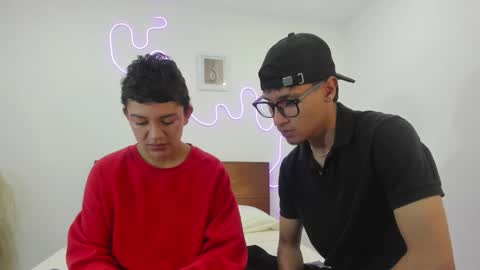 kade and demi independent models online show from 02-15-26, 11:01