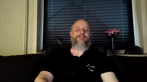 MrLazy online show from 04-20-26, 06:31