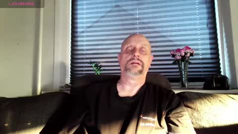 Snapshot of hardmrlazy chatting on 07-15-26, 06:46 MrLazy online show from 07-15-26, 06:46