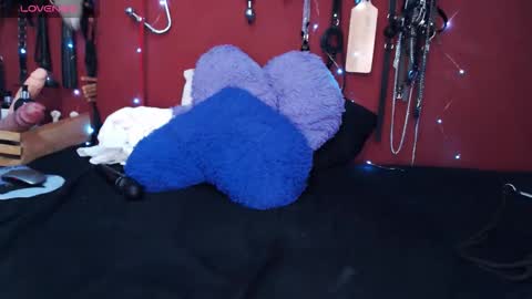 greta online show from 02-04-26, 07:42