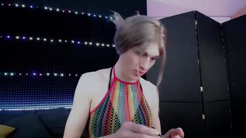 Snapshot of hardy_green chatting on 12-16-25, 03:55 Miss Hardy online show from 12-16-25, 03:55