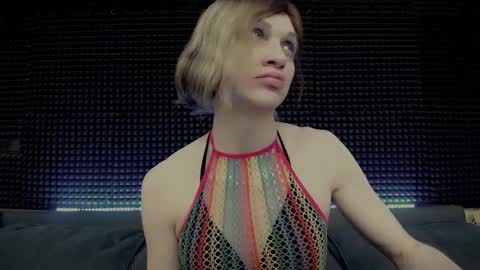 Miss Hardy online show from 03-03-26, 03:01