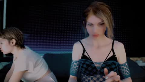 Miss Hardy online show from 04-05-26, 04:09