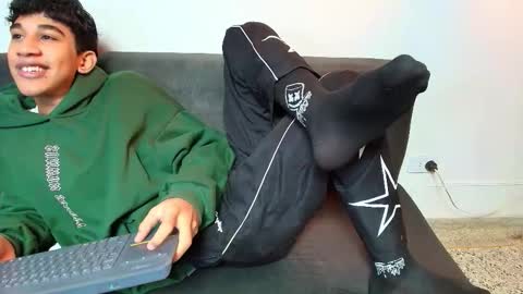 Hares online show from 03-11-26, 01:39