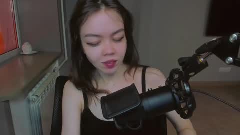 Snapshot of haribo_asmr chatting on 02-20-25, 10:37 Miss Hari online show from 02-20-25, 10:37