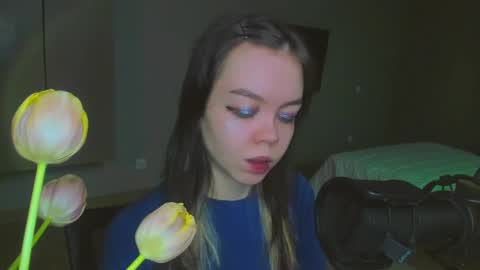 Snapshot of haribo_asmr chatting on 03-12-25, 08:19 Miss Hari online show from 03-12-25, 08:19