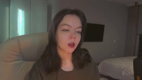 Snapshot of haribo_asmr chatting on 11-11-25, 11:43 Miss Hari online show from 11-11-25, 11:43