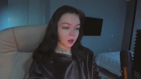 Snapshot of haribo_asmr chatting on 11-23-25, 09:20 Miss Hari online show from 11-23-25, 09:20