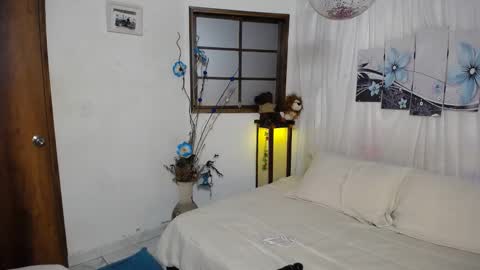 Snapshot of harley_quinns1 chatting on 01-09-25, 10:09 harley_quinns1 online show from 01-09-25, 10:09