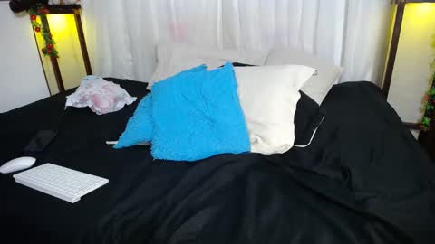 Snapshot of harley_quinns1 chatting on 03-06-25, 11:53 harley_quinns1 online show from 03-06-25, 11:53