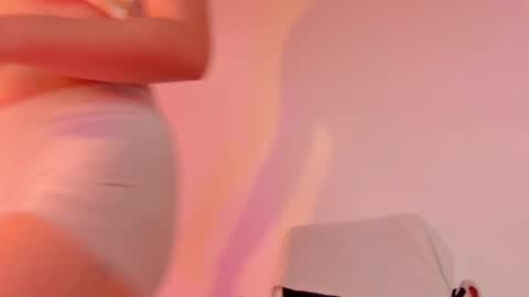 Snapshot of harley_red chatting on 12-19-24, 09:07 Annie online show from 12-19-24, 09:07