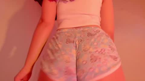 Snapshot of harley_red chatting on 02-09-25, 06:54 Annie online show from 02-09-25, 06:54