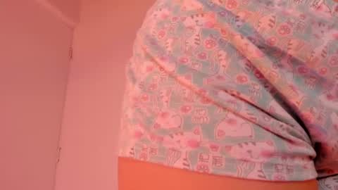 Snapshot of harley_red chatting on 03-09-25, 09:46 Annie online show from 03-09-25, 09:46