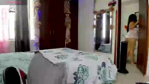 Snapshot of harleynapier chatting on 12-29-24, 03:57 Natii online show from 12-29-24, 03:57