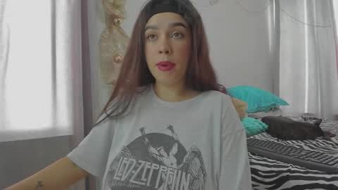 Snapshot of harleynapier chatting on 11-23-25, 02:39 Natii online show from 11-23-25, 02:39