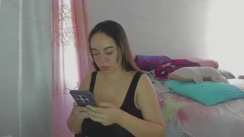 Snapshot of harleynapier chatting on 06-27-26, 02:12 Natii online show from 06-27-26, 02:12