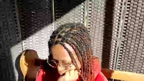 Snapshot of harmonie_marquise chatting on 12-12-24, 07:48 Harmonie Marquise online show from 12-12-24, 07:48