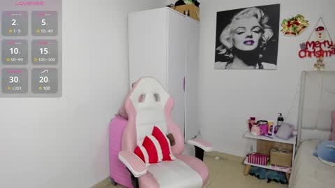 vanessa online show from 12-22-24, 08:58