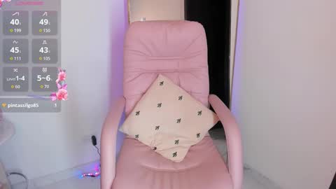 Snapshot of harmony_murr chatting on 10-04-25, 01:25 vanessa online show from 10-04-25, 01:25