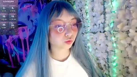 Snapshot of harmonys_couple_ chatting on 11-09-25, 06:28 Harmonys World online show from 11-09-25, 06:28