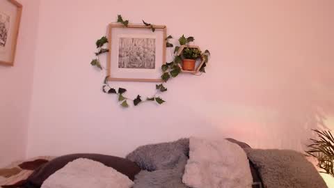 Harmony    Please help me to reach 100 thumbs up online show from 02-27-25, 05:13