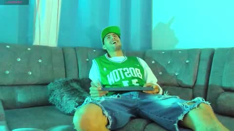 harold_999 online show from 11-08-25, 03:50