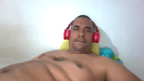 ricardo online show from 02-02-25, 01:45