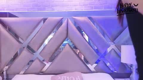 Harper online show from 10-17-25, 08:44