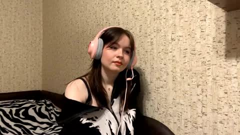 Mary online show from 04-30-26, 05:41